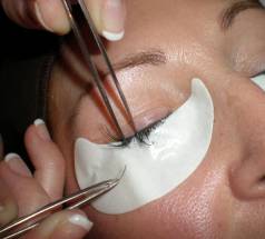 eyelash extensions training courses
